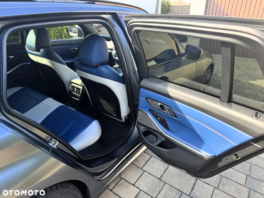 BMW Seria 3 M340i xDrive sport - 12