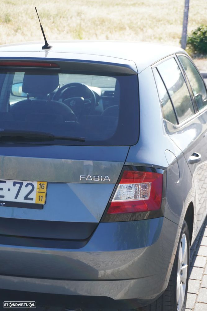 Skoda Fabia 1.0 Ambition - 11