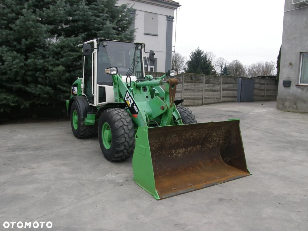 Caterpillar 906H 2009 łyżka widły ładowarka z Niemiec - 8