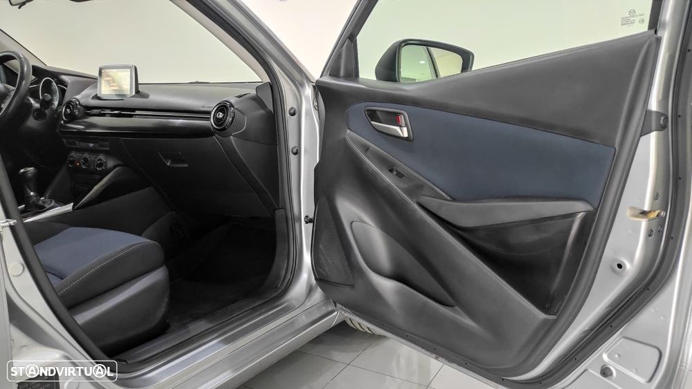 Mazda 2 1.5 Sky.Evolve Navi - 21