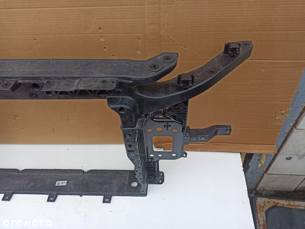 Pas przedni wzmocnienie HYUNDAI KONA I LIFT 20-23 64101-J9500 - 5