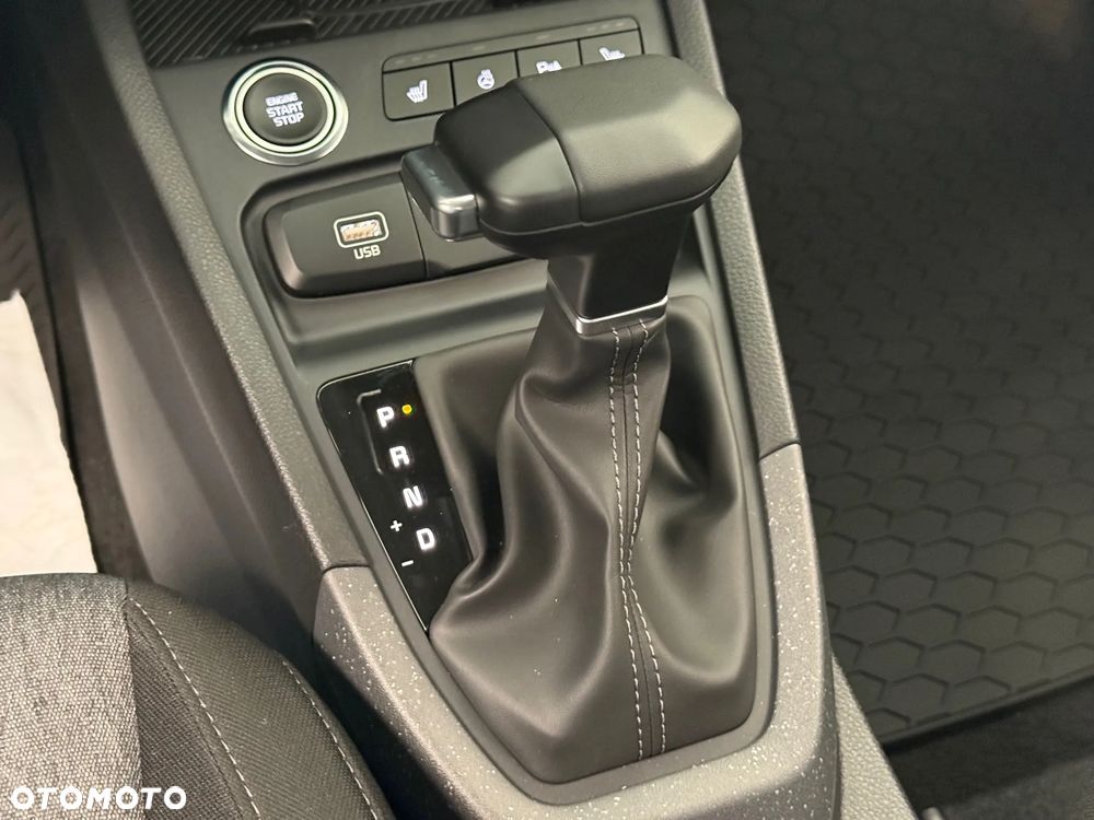 Kia Stonic 1.0 T-GDI L Business Line DCT - 20