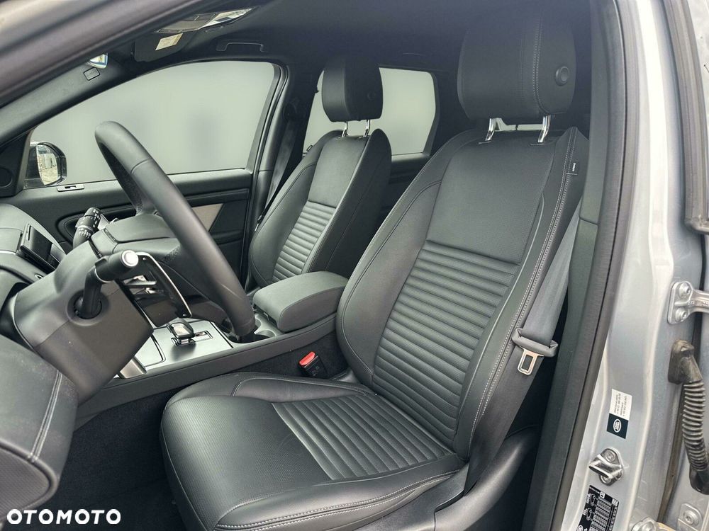 Land Rover Discovery Sport - 16