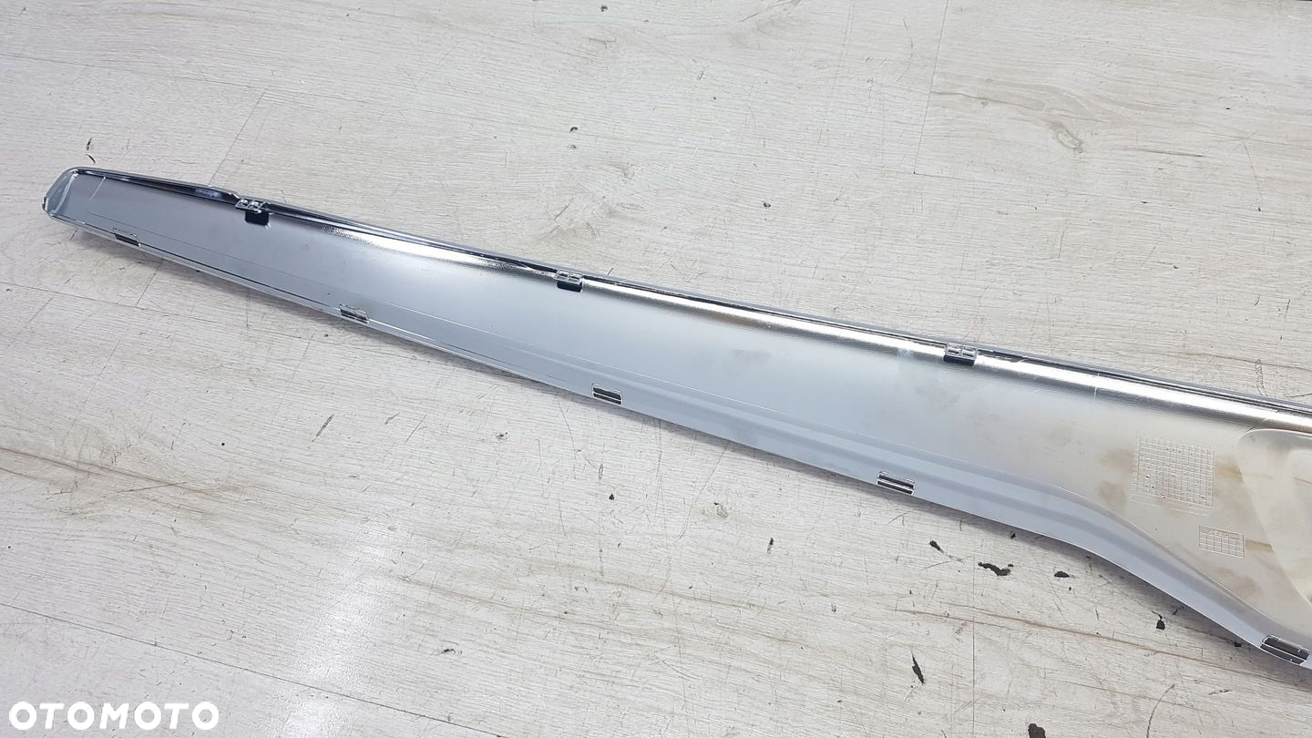 MAN TGX EURO 6 12- GRILL ATRAPA CHROM - 8