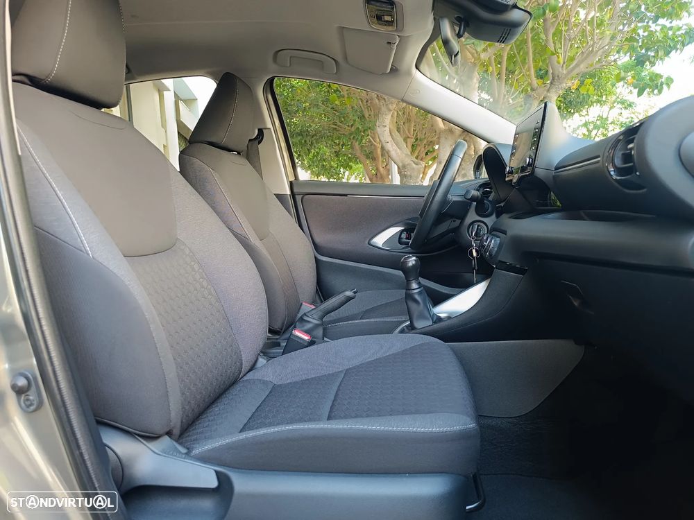 Toyota Yaris 1.0 VVT-i Comfort Plus - 19