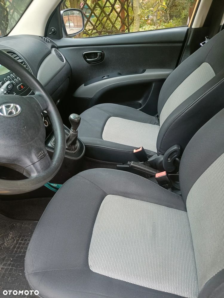 Hyundai i10 - 17