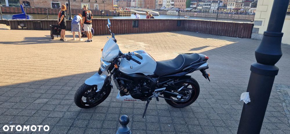 Yamaha FZ6 - 2