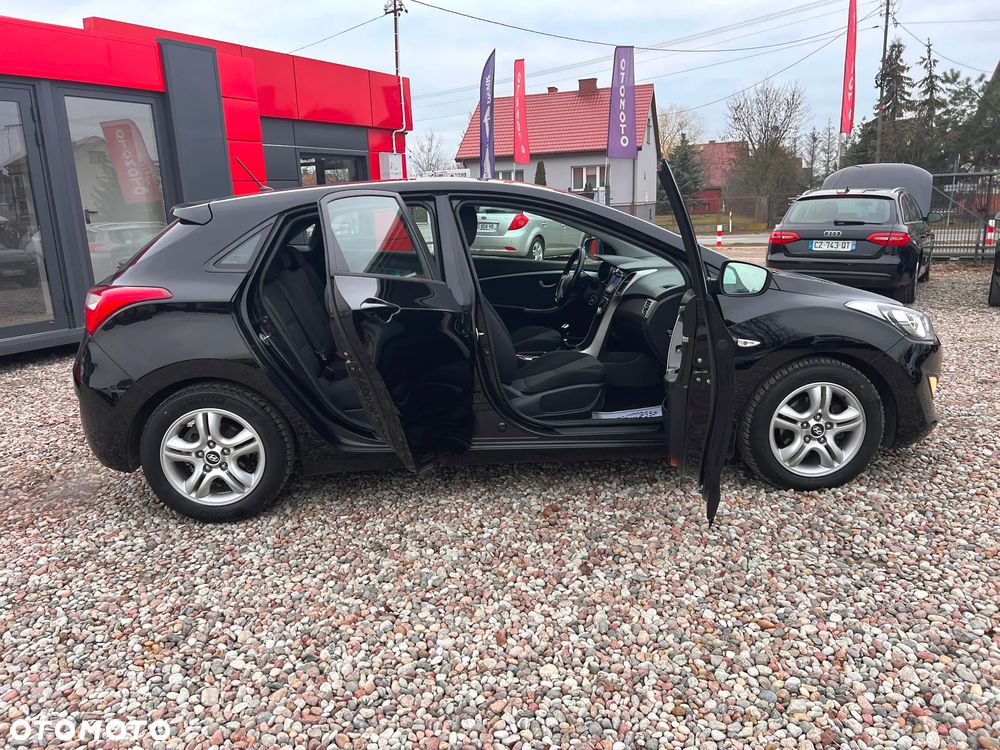 Hyundai i30 1.6 CRDi BlueDrive Comfort - 11