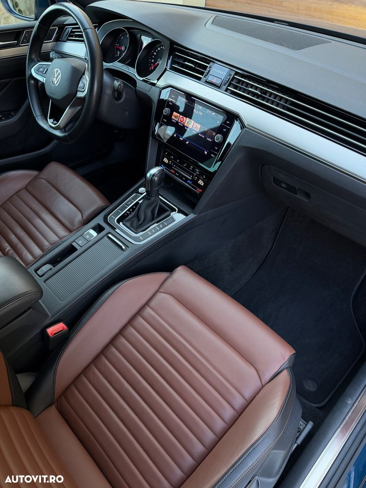 Volkswagen Passat 2.0 TDI SCR DSG Elegance - 13