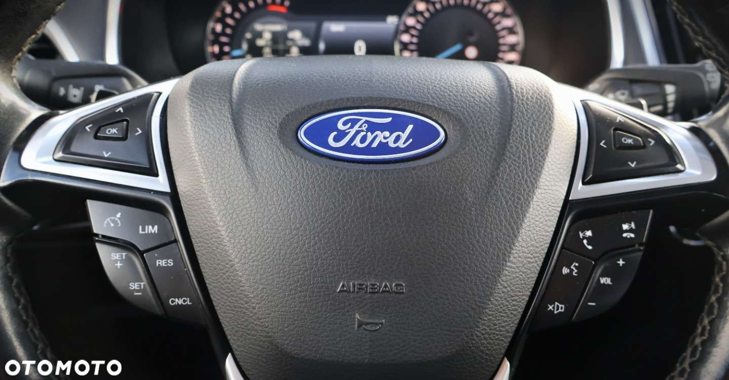 Ford Galaxy - 16