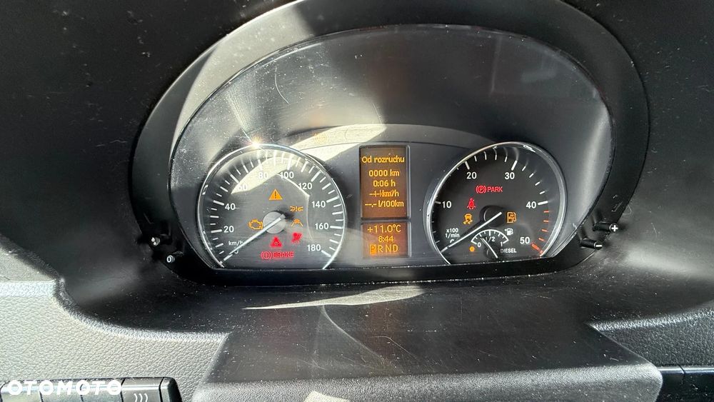 Mercedes-Benz Sprinter - 10