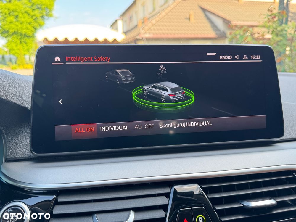 BMW Seria 5 520i mHEV Luxury Line sport - 38