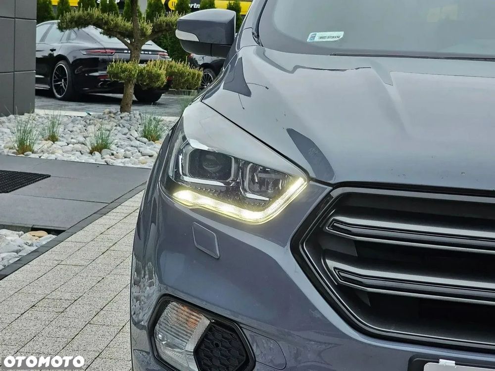 Ford Kuga 2.0 TDCi FWD ST-Line - 31