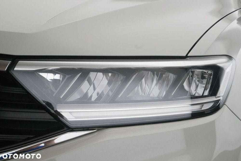 Volkswagen T-Roc - 12