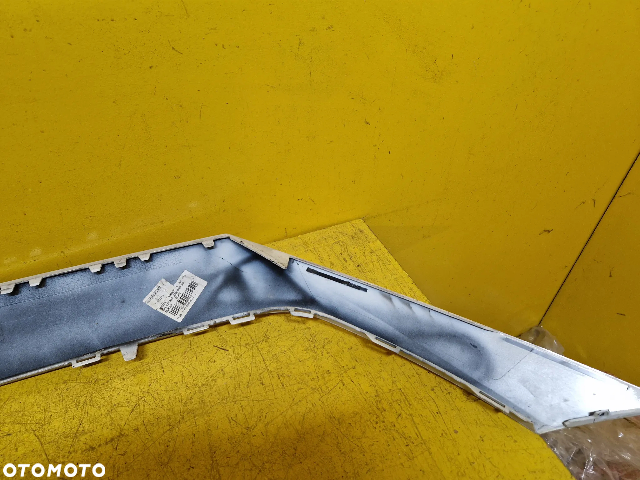 SEAT LEON IV SPOILER ZDERZAKA GÓRNY 5FA805933 - 5