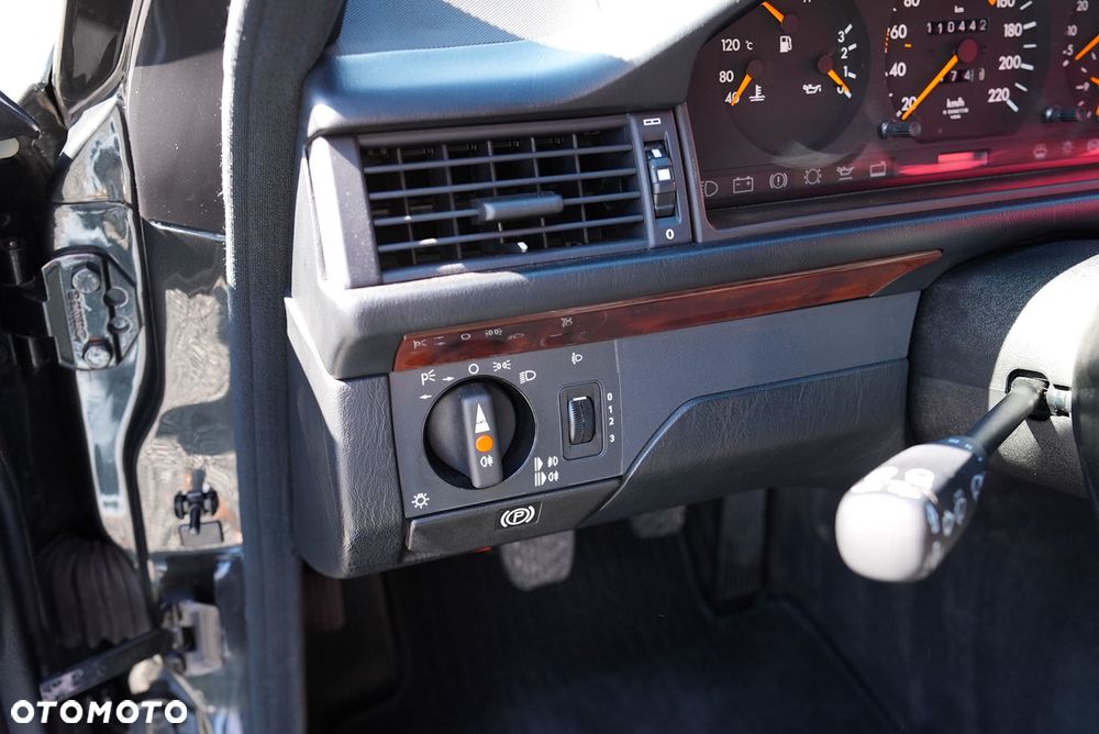 Mercedes-Benz W124 (1984-1993) - 15