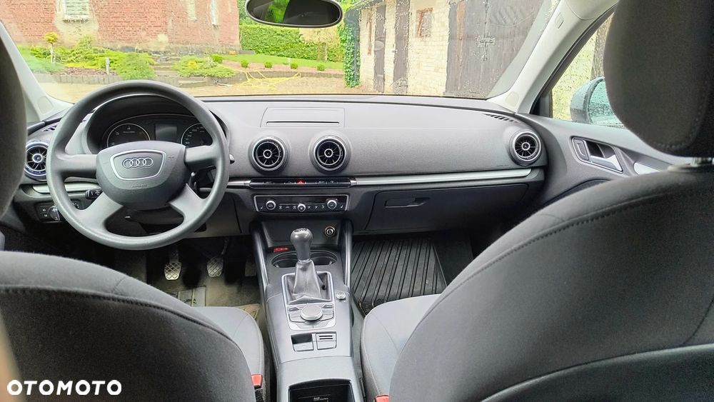 Audi A3 1.6 TDI clean diesel Attraction - 12