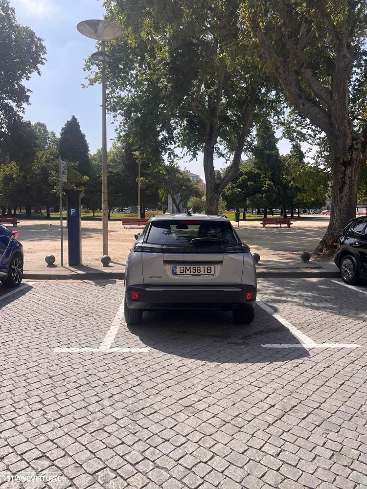 Peugeot 2008 1.2 PureTech Allure Pack - 19