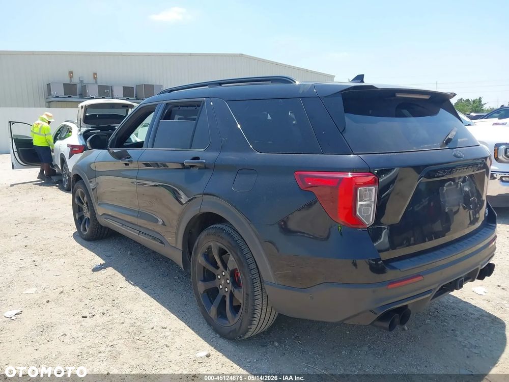 Ford Explorer - 3