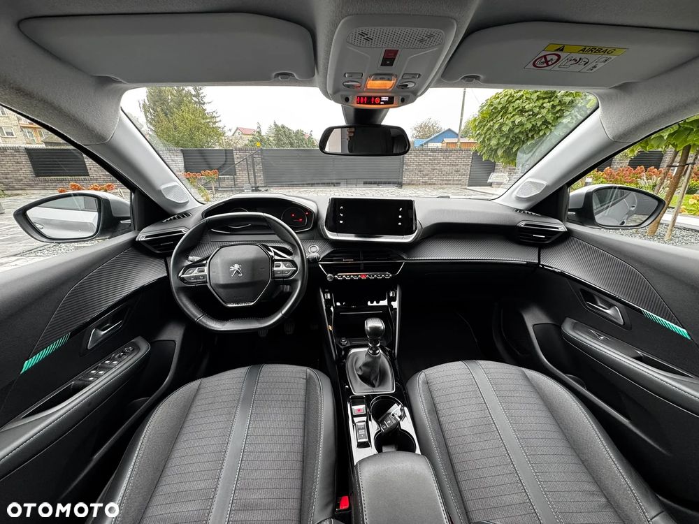 Peugeot 208 PureTech 100 Allure - 13