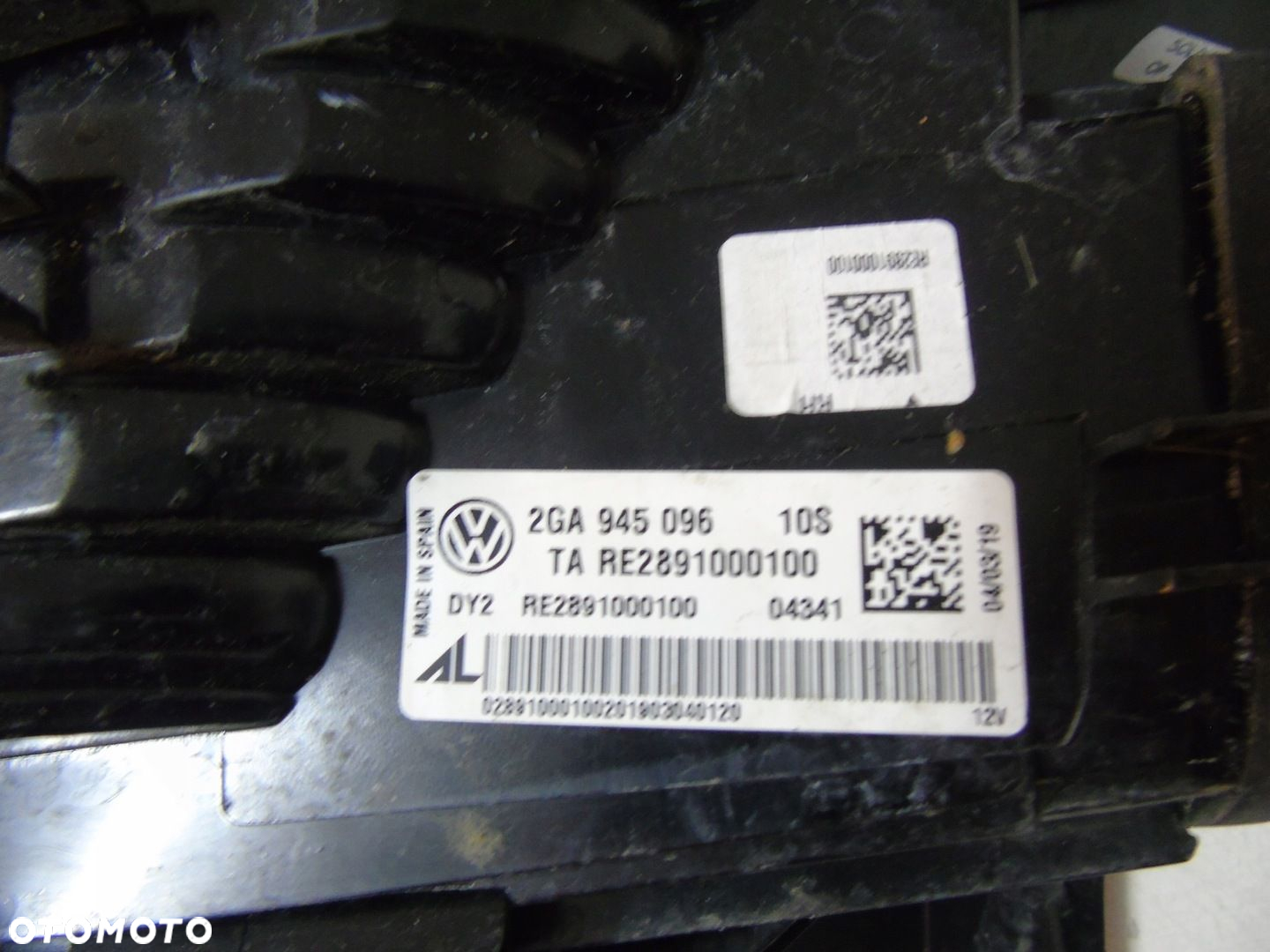 VW T-ROC 17- LAMPA PRAWA TYLNA LED 2GA945096 - 4