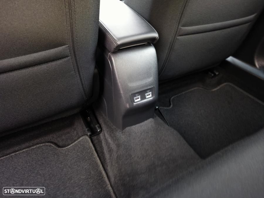 Peugeot e-2008 50 kWh Active Pack - 20