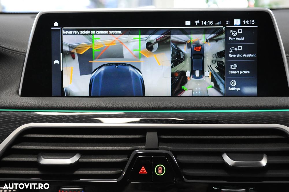 BMW Seria 7 730d xDrive MHEV - 23