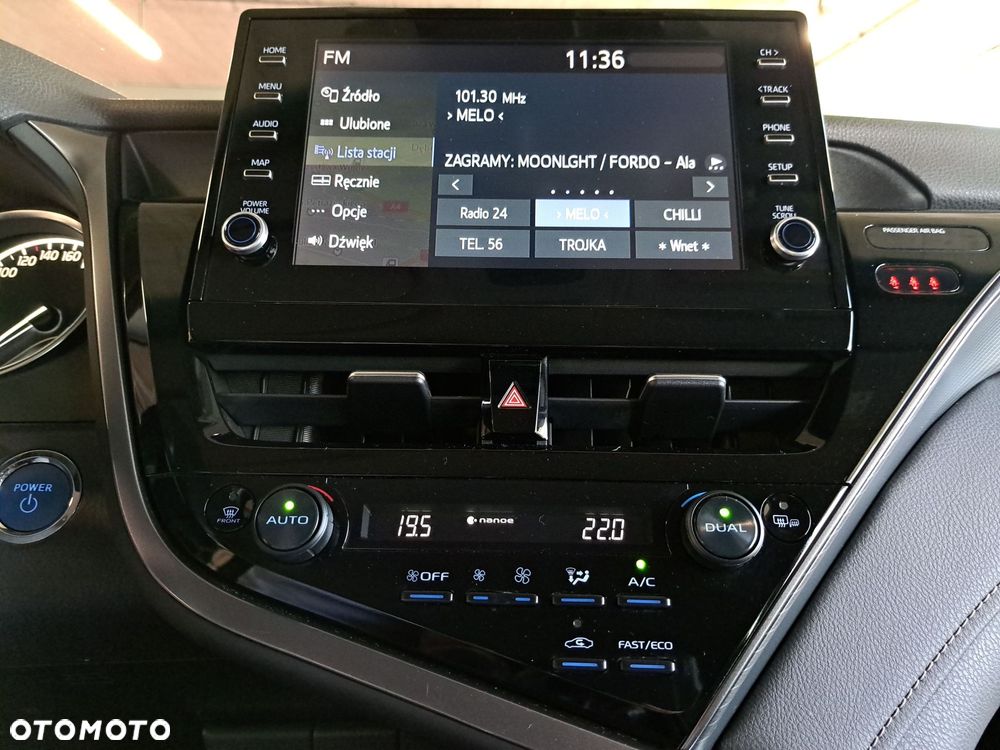 Toyota Camry 2.5 Hybrid Prestige CVT - 21