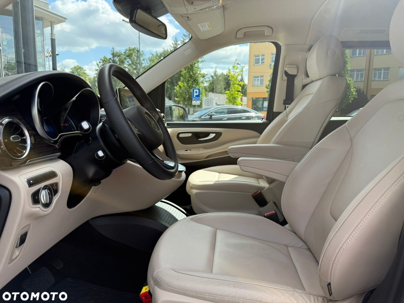 Mercedes-Benz Klasa V 300 d Avantgarde 9G-Tronic (ekstra d³) - 7