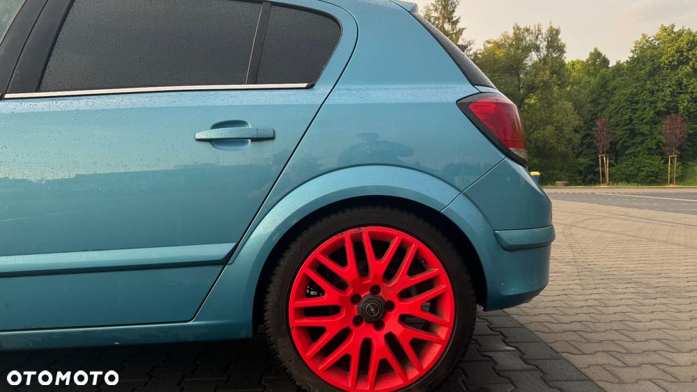 Opel Astra 2.0 Turbo Cosmo - 10