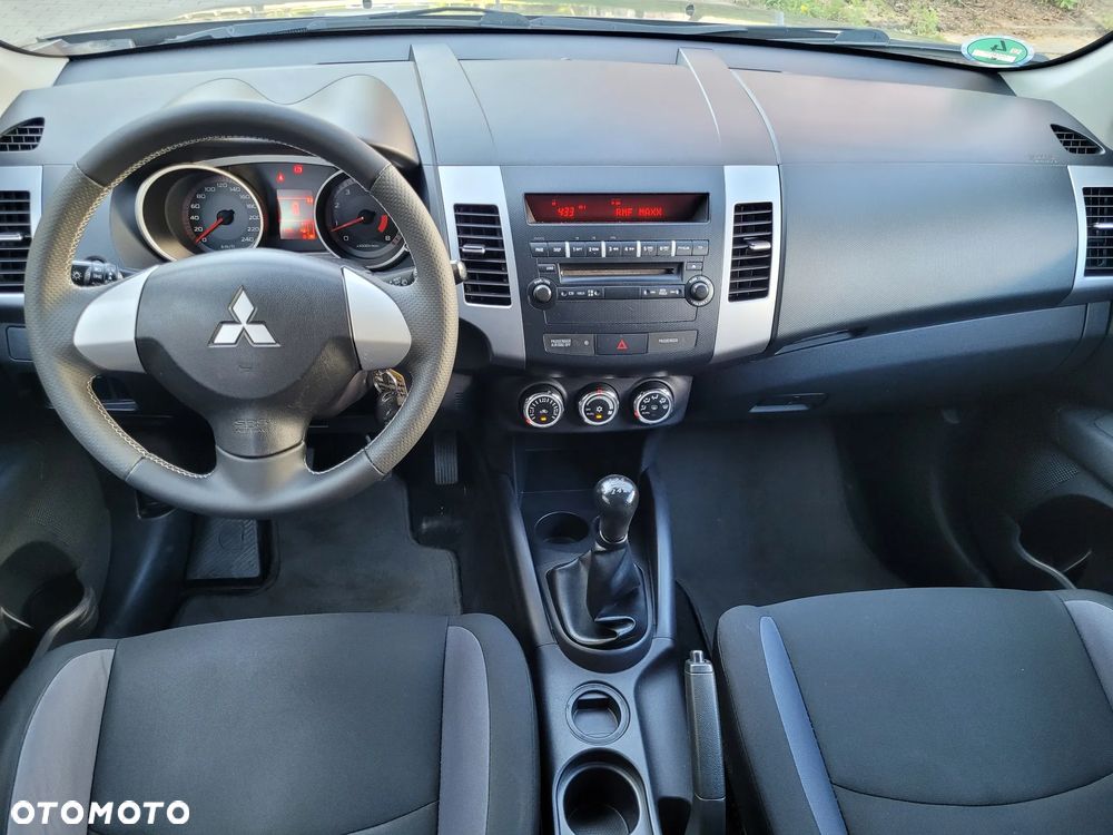 Mitsubishi Outlander 2.0 2WD Edition - 12