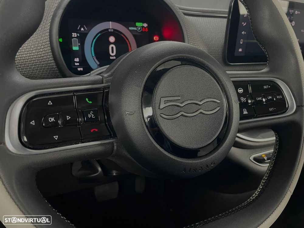 Fiat 500e La Prima - 16
