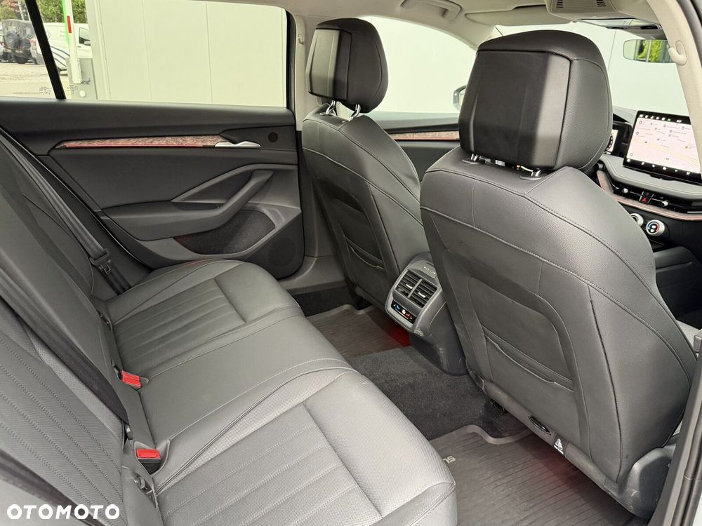 Skoda Superb 2.0 TDI SCR 4x4 L&K DSG - 24