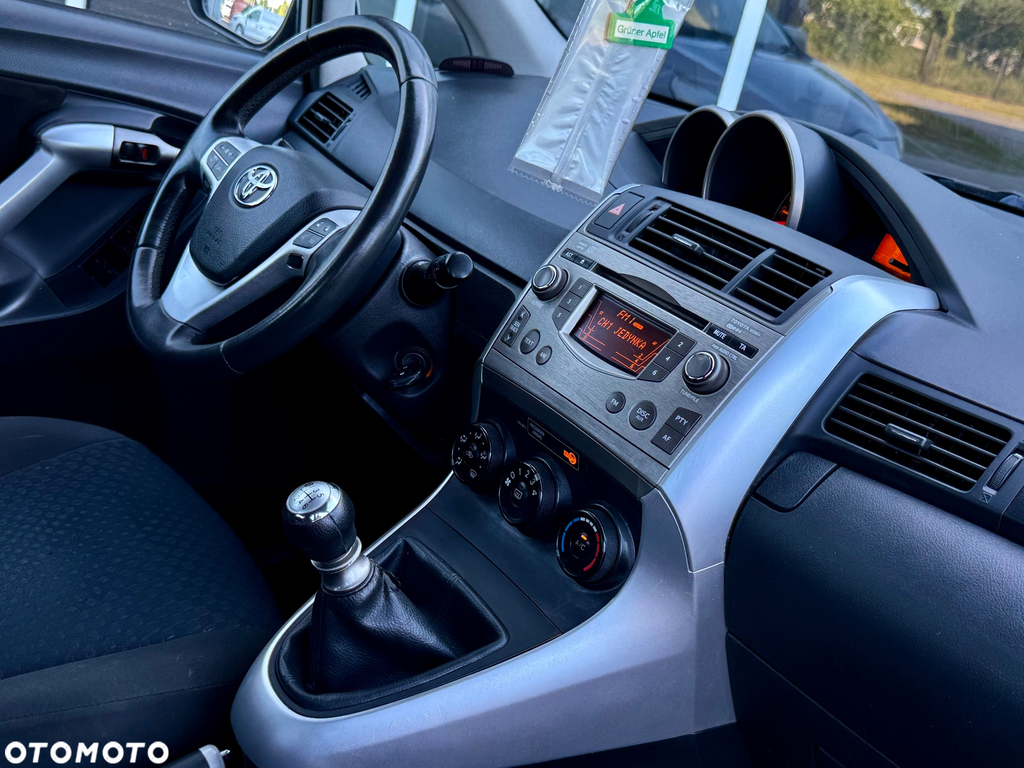 Toyota Verso 1.6 Premium 7os - 27