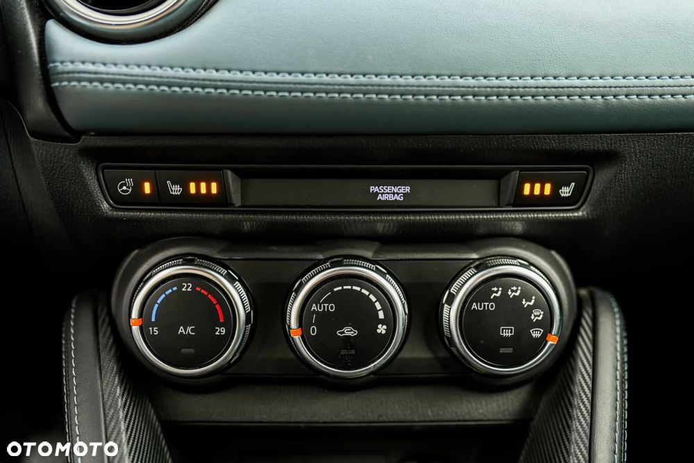 Mazda 2 SKYACTIV-G 90 Exclusive-Line - 33