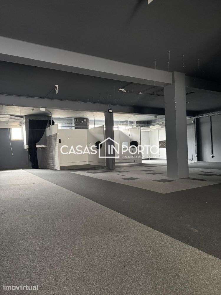Excelente loja próximo à Rotunda da Boavista - Grande imagem: 2/10