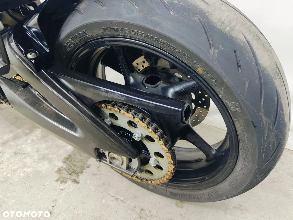 Yamaha FZ8 - 24