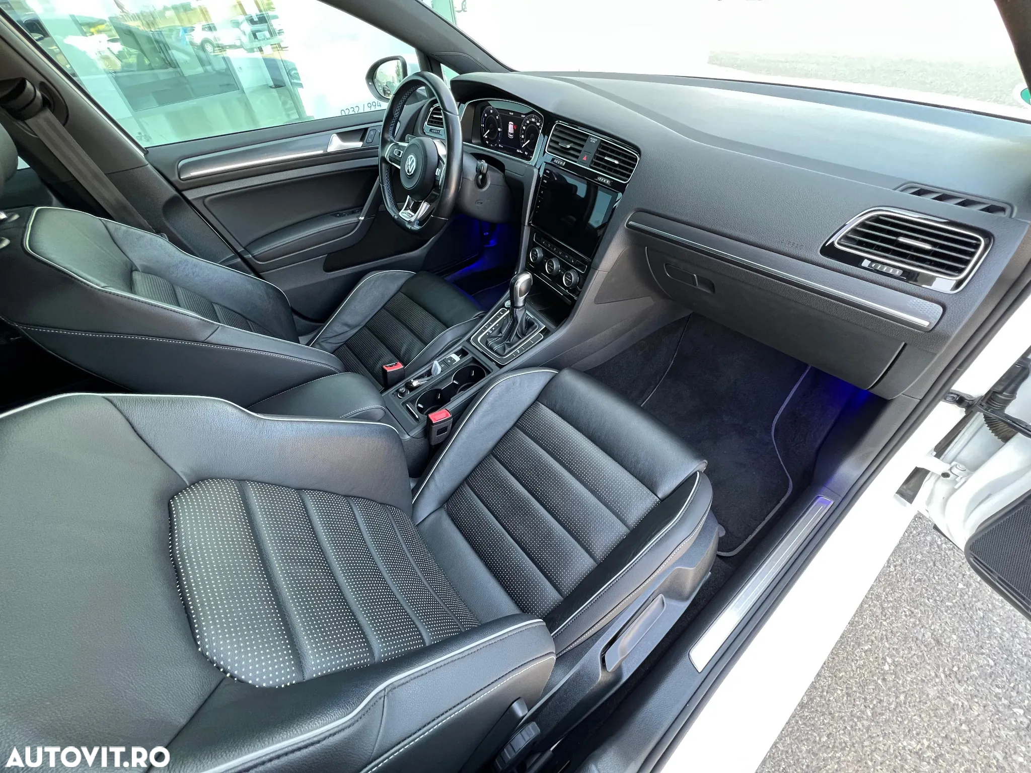 Volkswagen Golf 1.4 GTE Plug-In-Hybrid DSG - 21