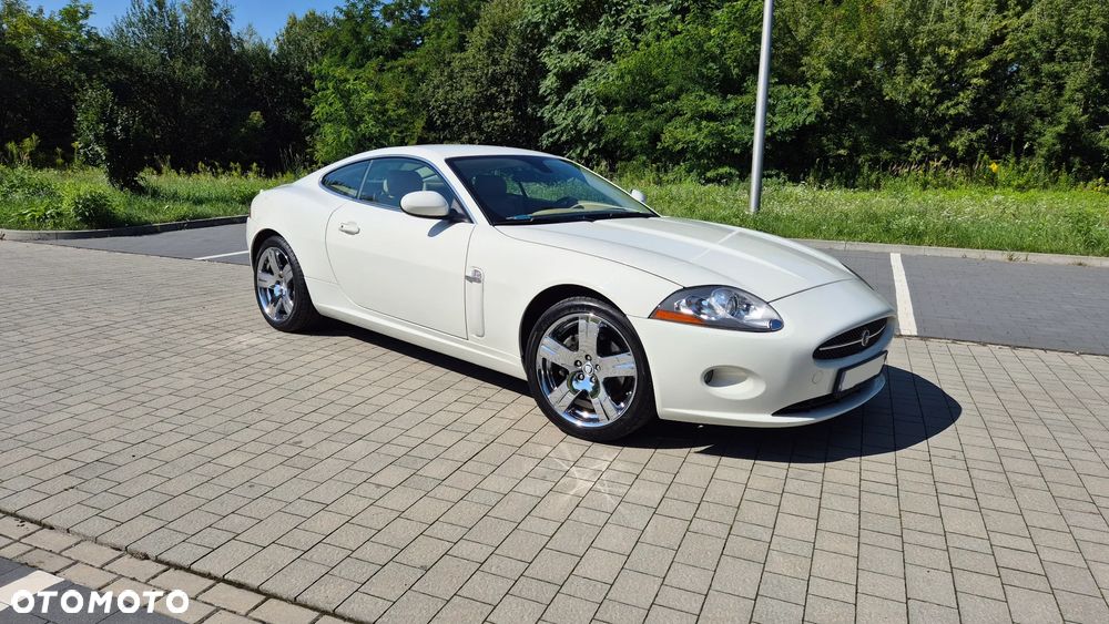 Jaguar XK 4.2 V8 - 1