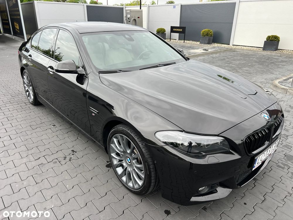 BMW Seria 5 550i xDrive Sport-Aut Luxury Line - 20
