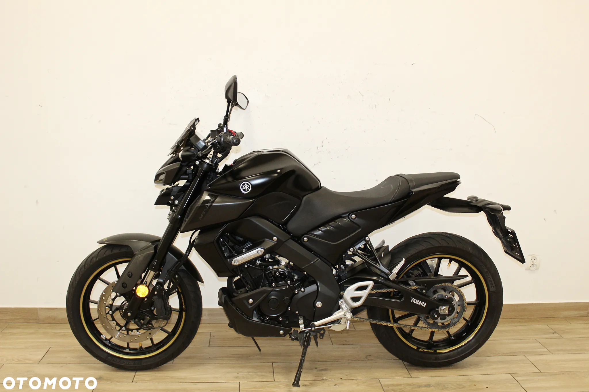 Yamaha MT - 6