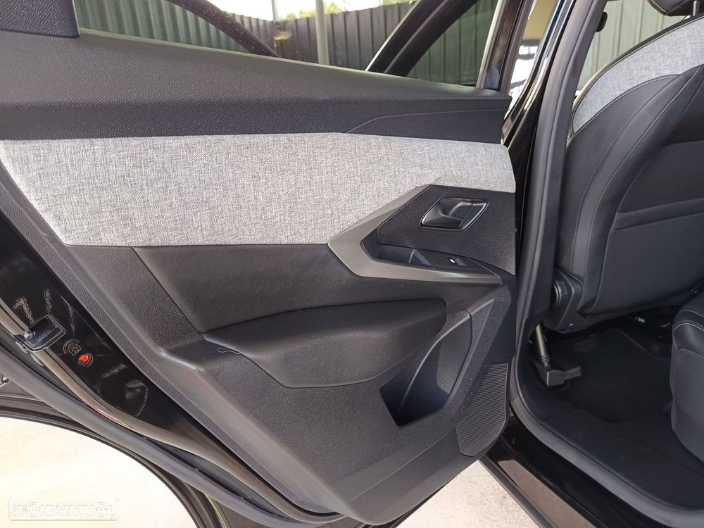 Peugeot 3008 1.2 Hybrid Allure Pack e-DCS6 - 36