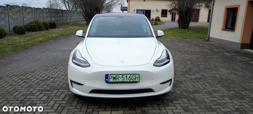 Tesla Model Y Long Range Dual Motor AWD - 2