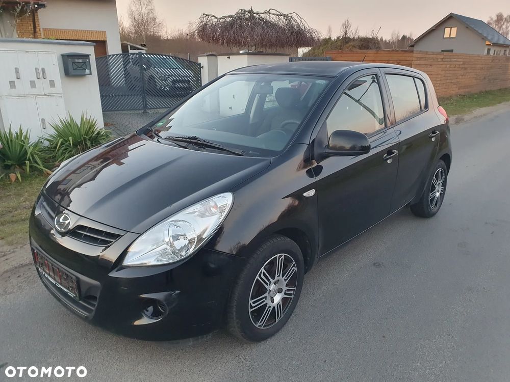 Hyundai i20 1.2 UEFA EURO 2012 Edition - 1