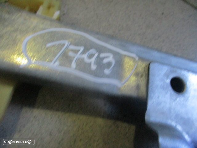 Elevador Sem Motor 807213867R RENAULT CLIO 4 FASE 1 2016 1.5DCI 75CV 5P BRANCO FE - 3