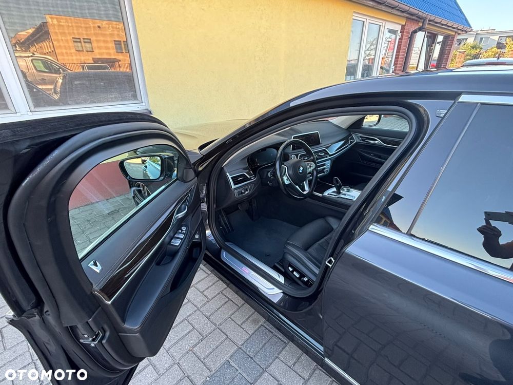 BMW Seria 7 730d xDrive - 12