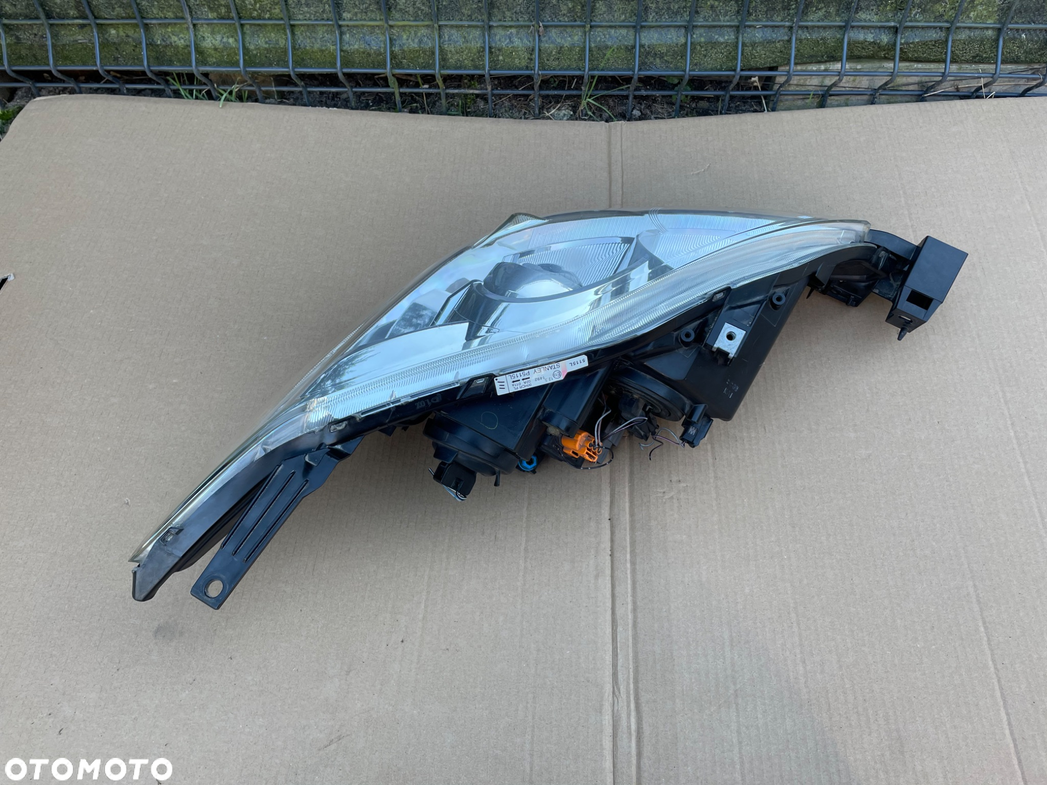 LAMPA PRZEDNIA MAZDA 5 V ORYGINALNA PRZED LIFTEM EUROPEJSKA - 3