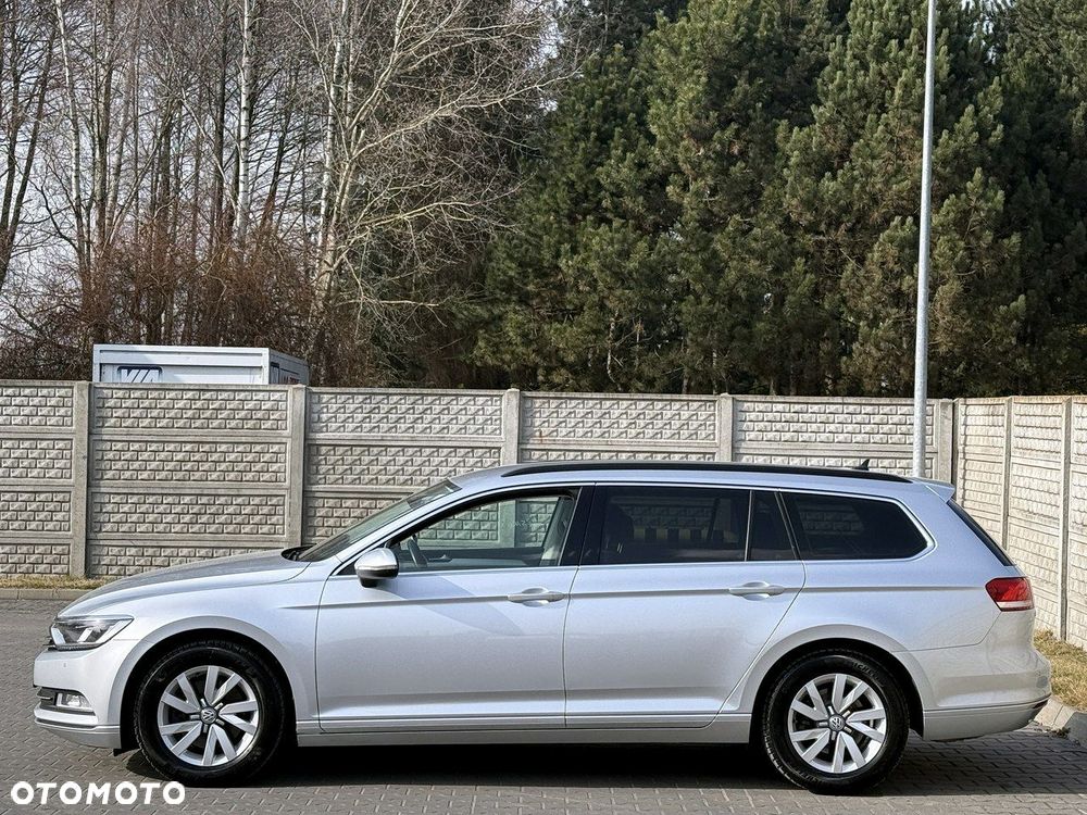 Volkswagen Passat - 27