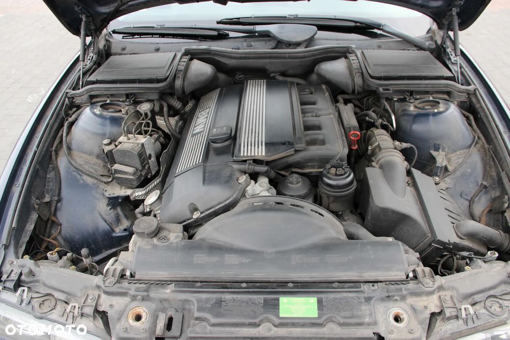 BMW Seria 5 520i - 15