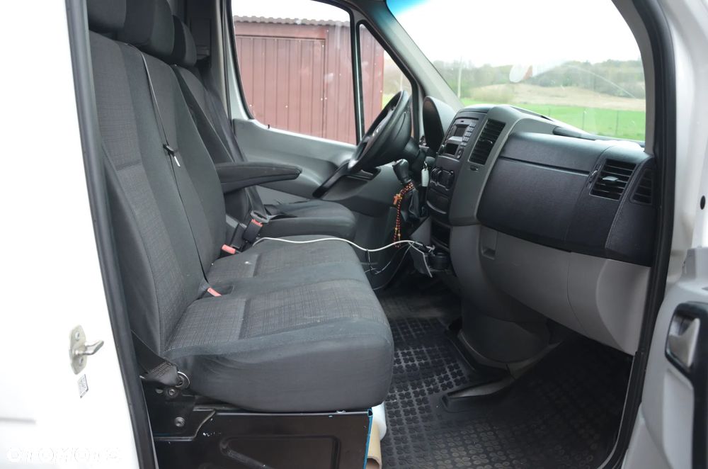 Mercedes-Benz Sprinter - 5